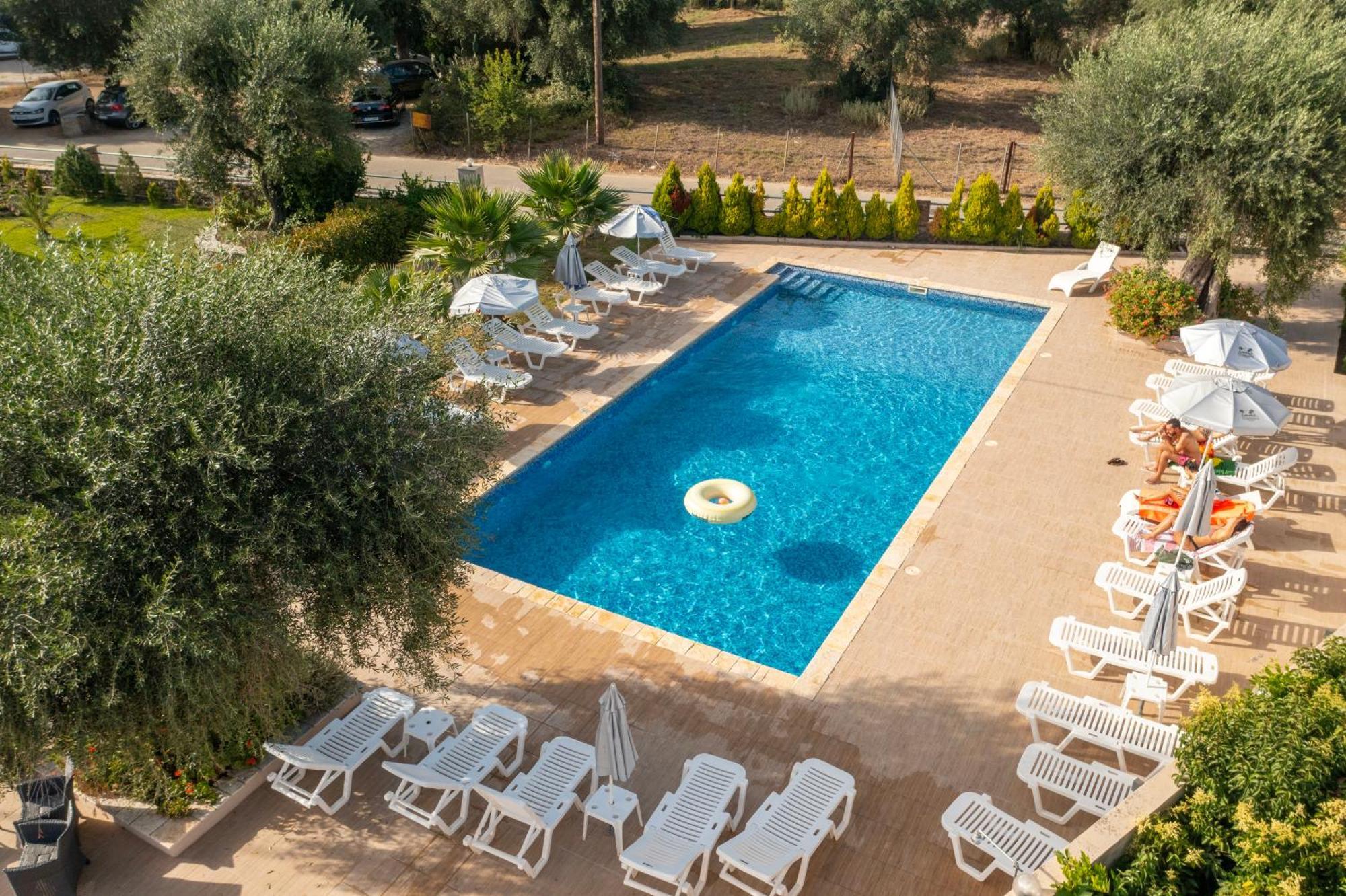 Luca Mare Bed & Breakfast Gouvia